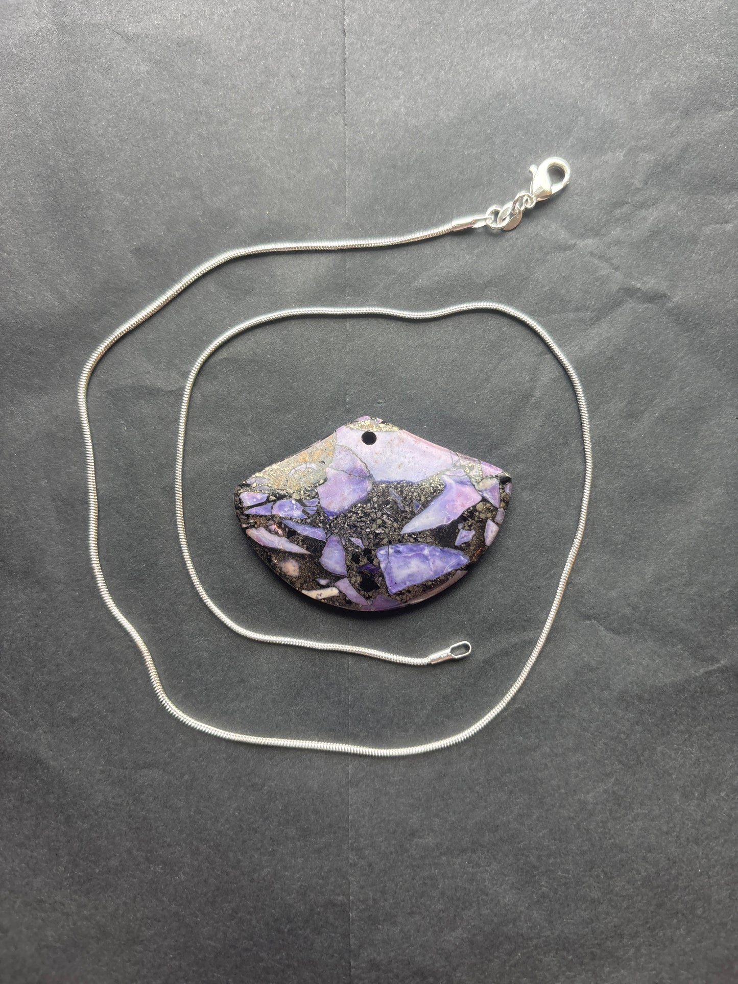 47 Stone Pendant (ss bail & comes with ss chain)