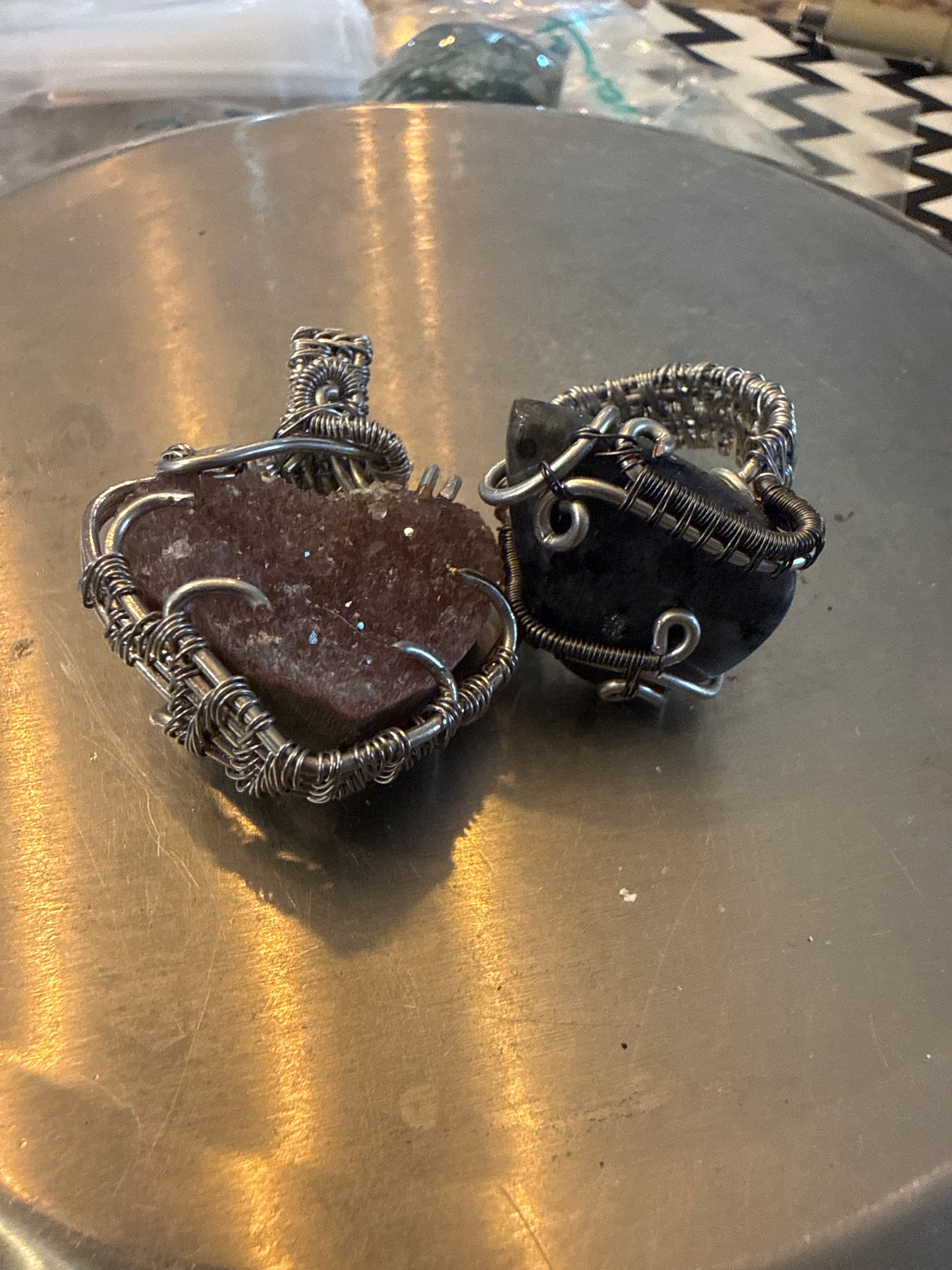 Mimi heart pendulum larv ring