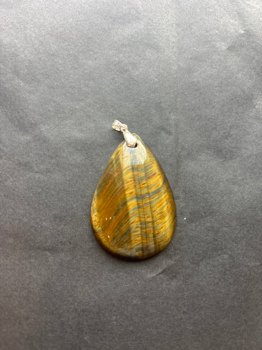 3 Stone Pendant (ss bail & comes with ss chain)