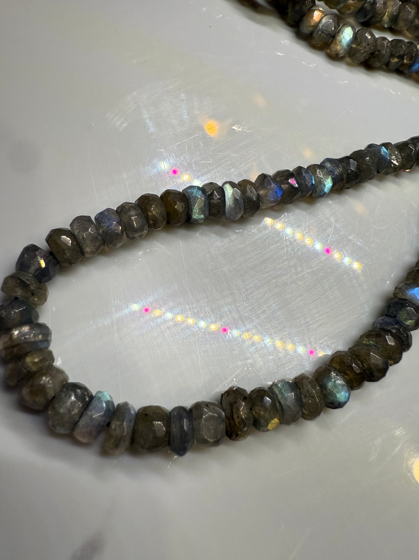 Available Beads Labradorite b26