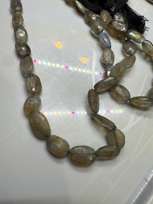 Available Beads labradorite b27